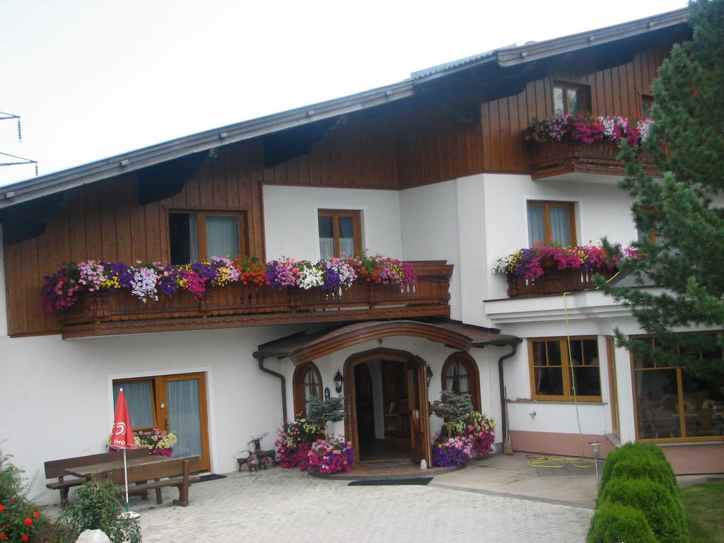 Pension Hanslhof Kaprun Exterior photo